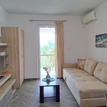 Dk Apartments Krasici ティヴァト エクステリア 写真