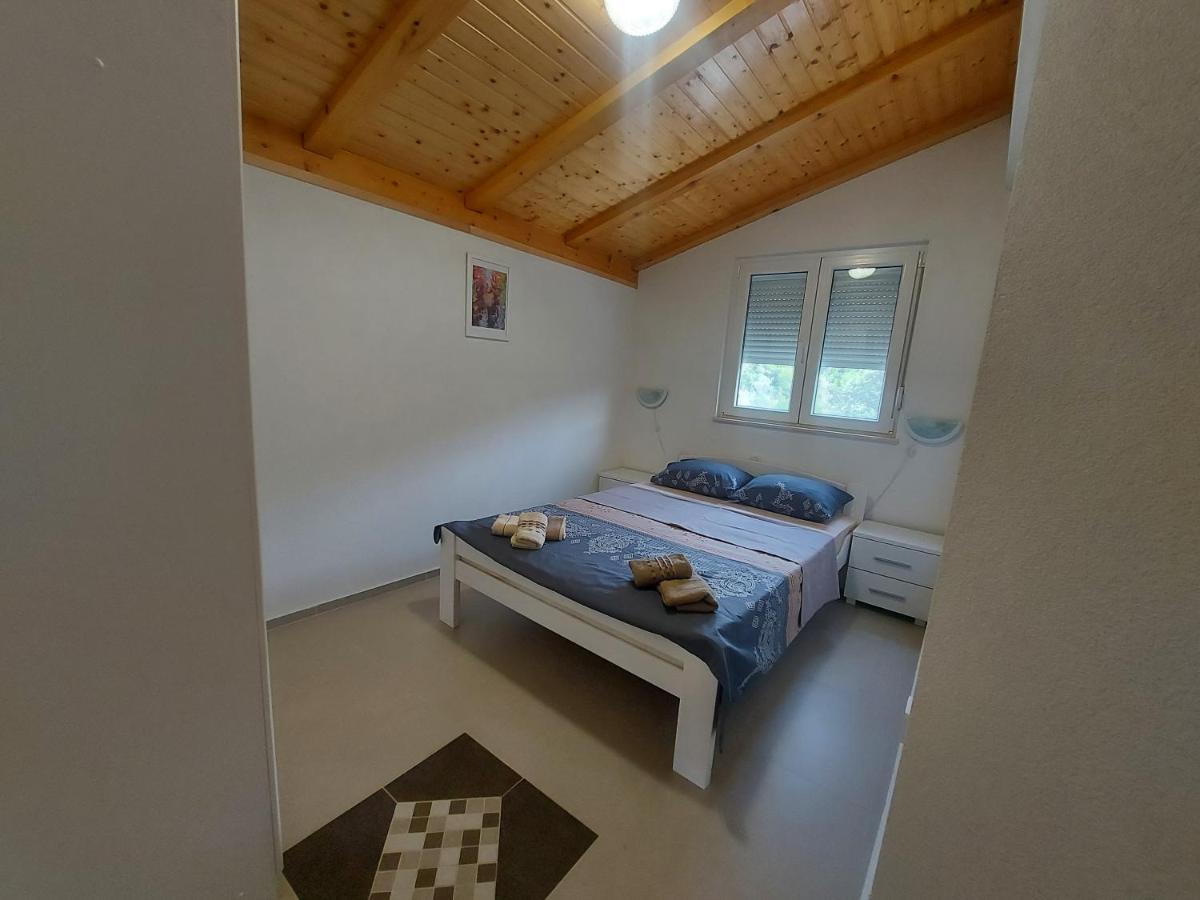 Dk Apartments Krasici ティヴァト エクステリア 写真